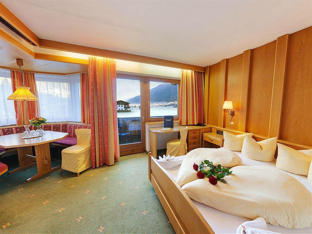 Alpenhotel Tirolerhof Нойштифт-им-Штубайталь Экстерьер фото